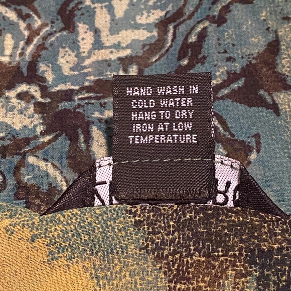 Tunic - Picture 5 of 5